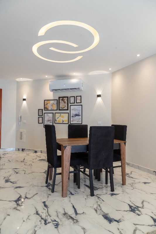 Royal Penthouse details