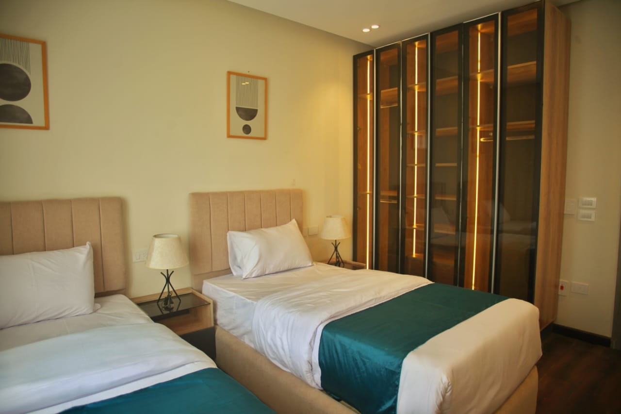 Royal Penthouse details