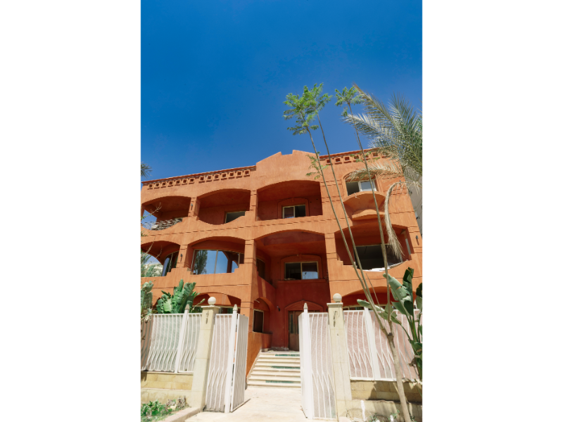 Royal Penthouse details